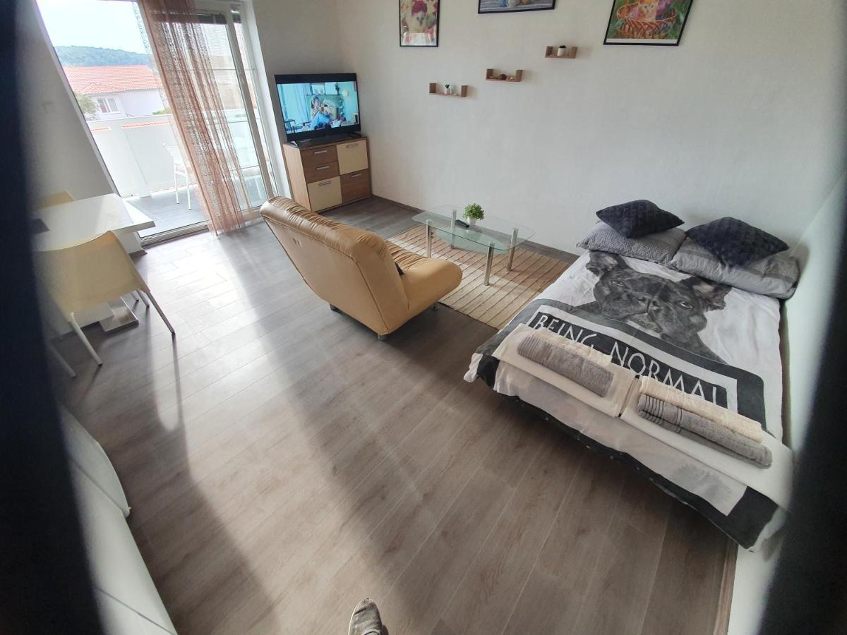 Ferienwohnung 6 M, 50 M Do Plaze Barbat na Rabu Exterior foto