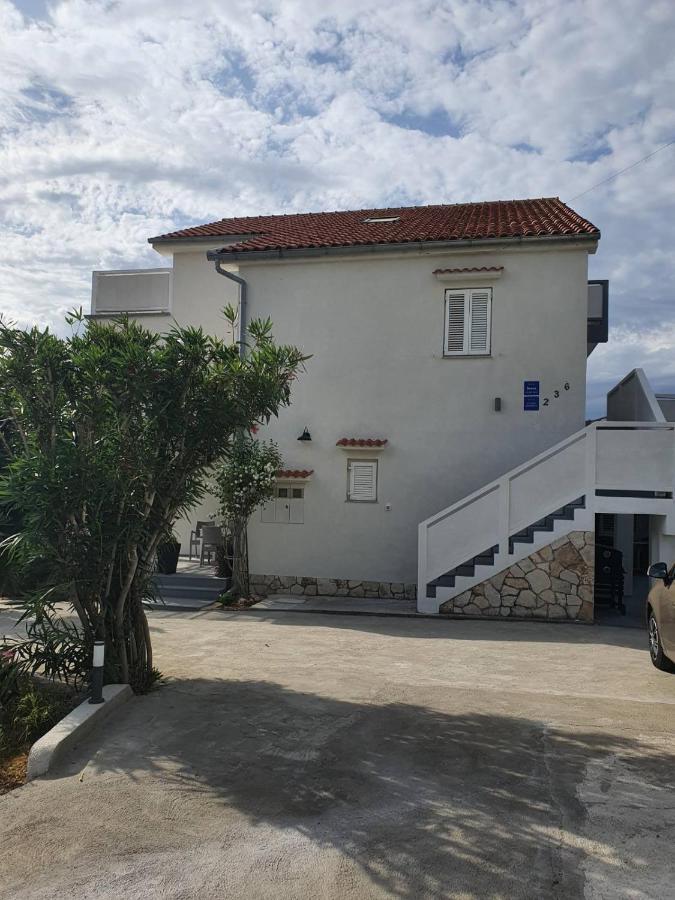 Ferienwohnung 6 M, 50 M Do Plaze Barbat na Rabu Exterior foto